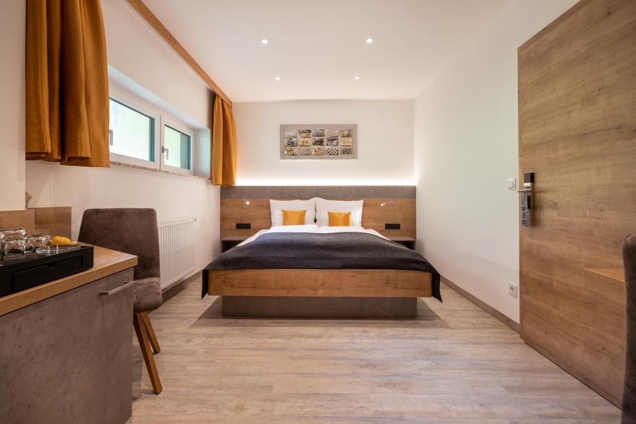 Der Burgblick-Adults Only Hotell Werfen Eksteriør bilde